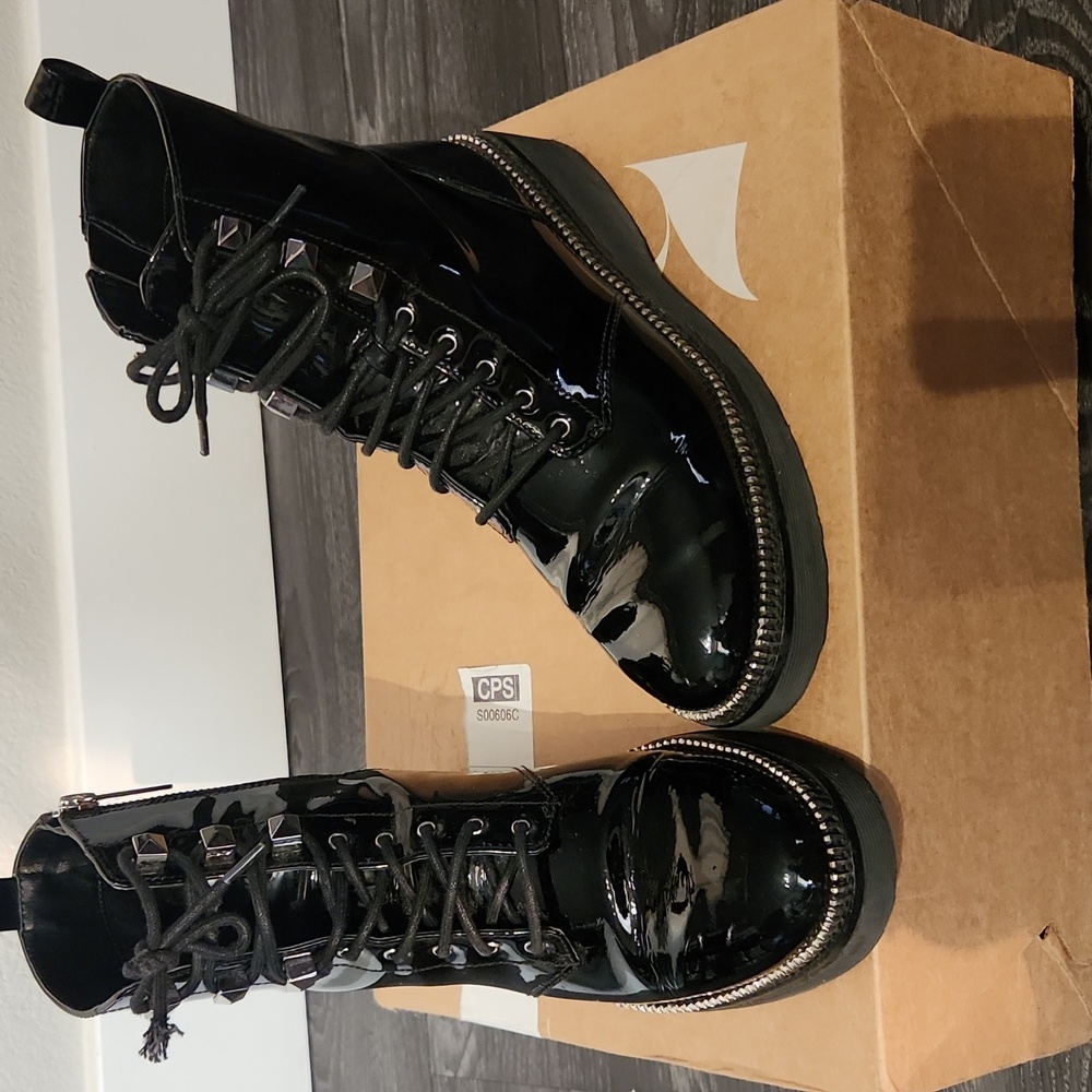 Michael Kors Black Patent Leather Haskell Boots Size 7